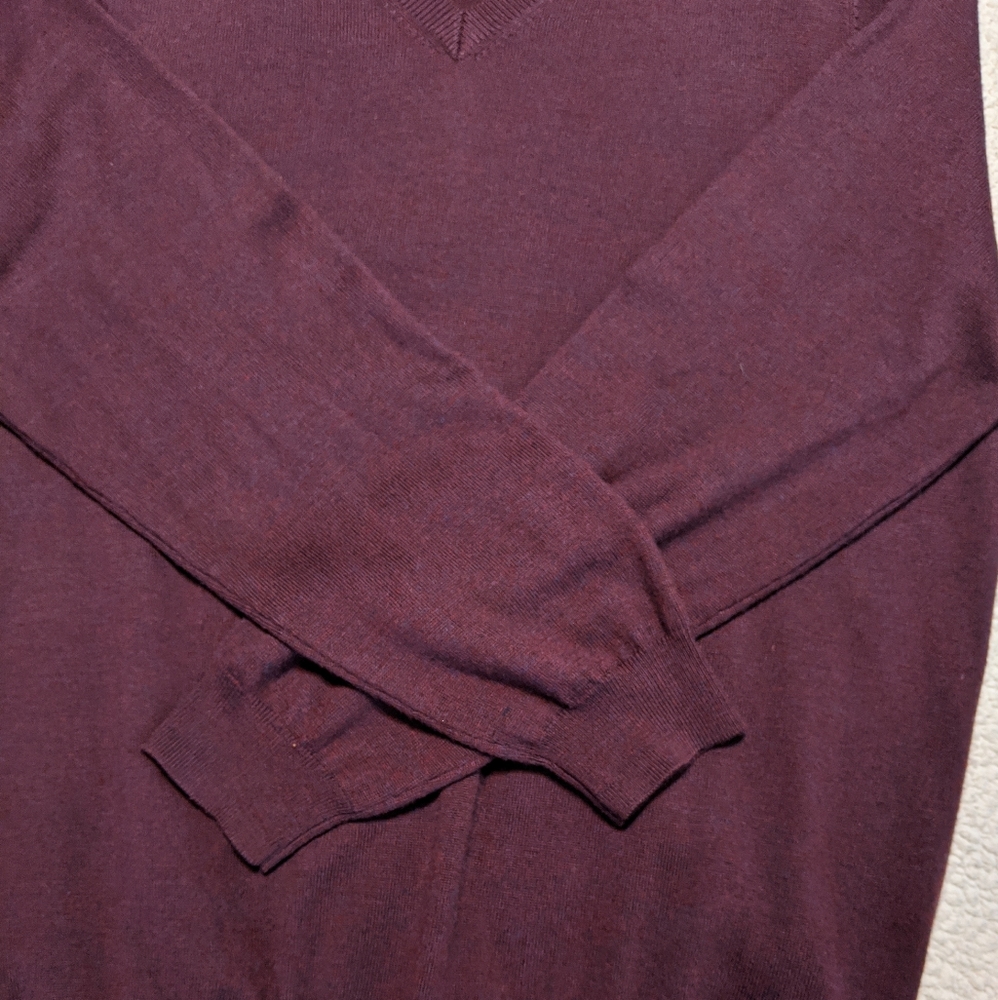 Joseph Abboud v neck men's sweater
